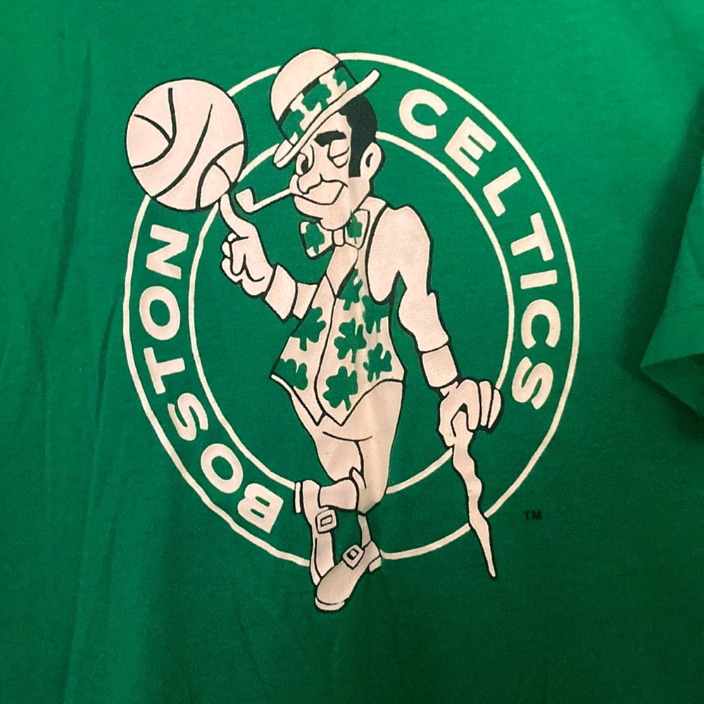 Vintage Celtics Trench XL tee
